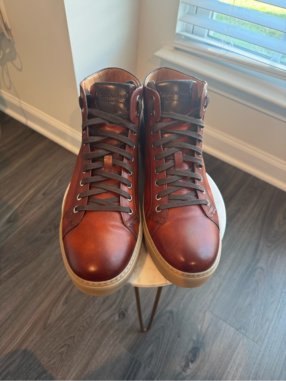 Magnanni Men's Cognac Leather High-Top Sneakers